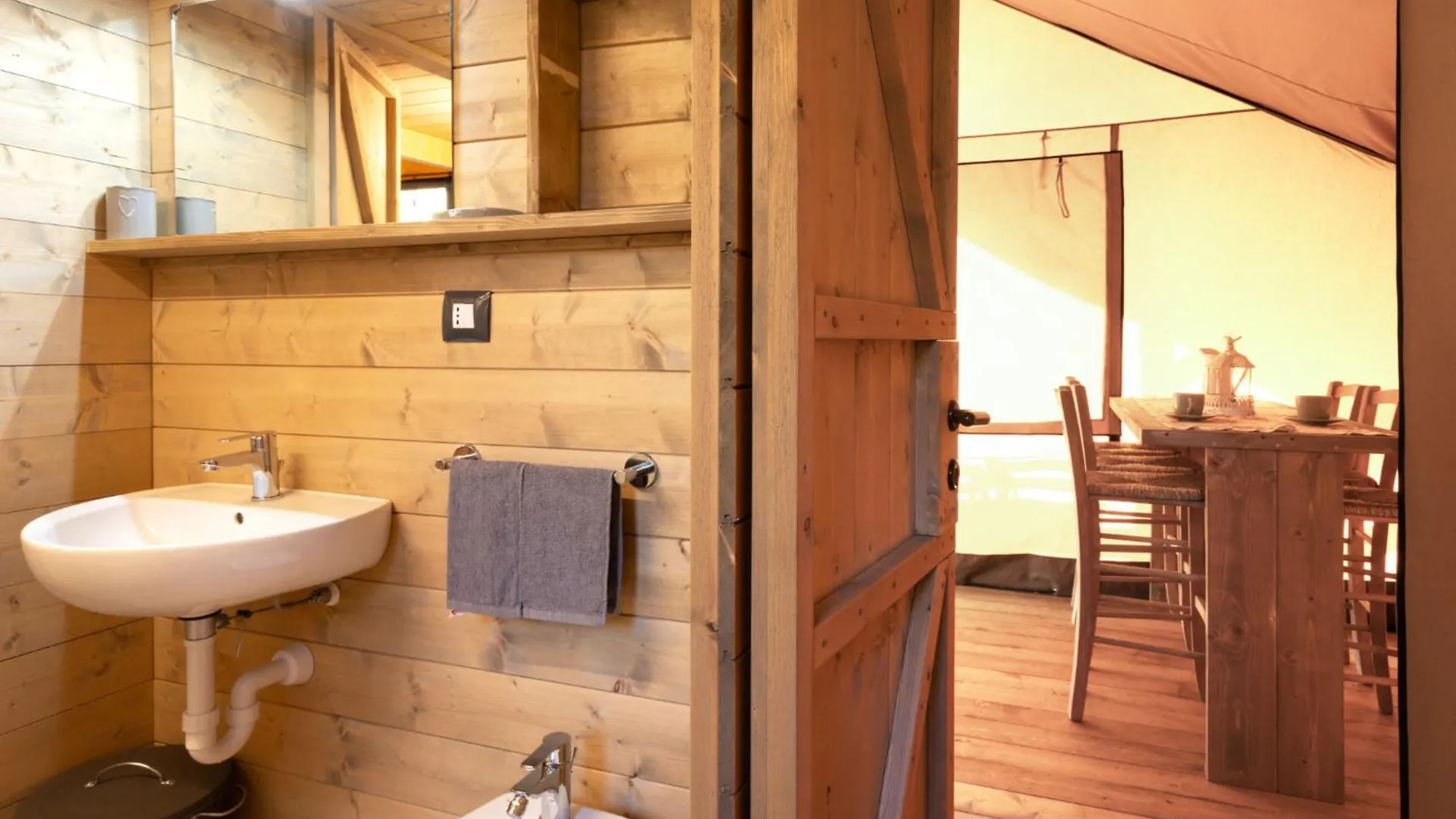 Holiday Home Glampingtent Zeus By Interhome Riparbella